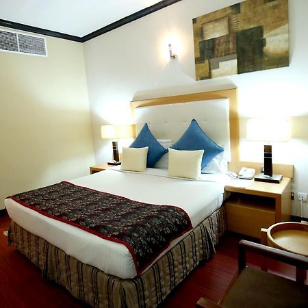London Crown Hotel Dubai Eksteriør bilde