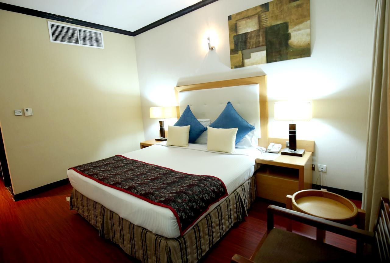 London Crown Hotel Dubai Eksteriør bilde