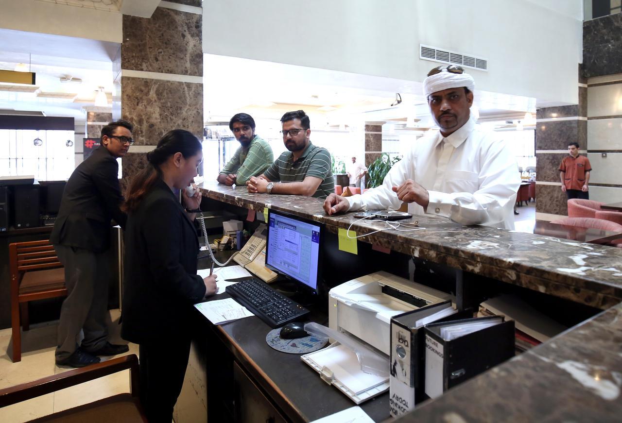 London Crown Hotel Dubai Eksteriør bilde