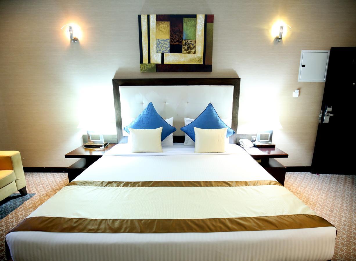 London Crown Hotel Dubai Eksteriør bilde
