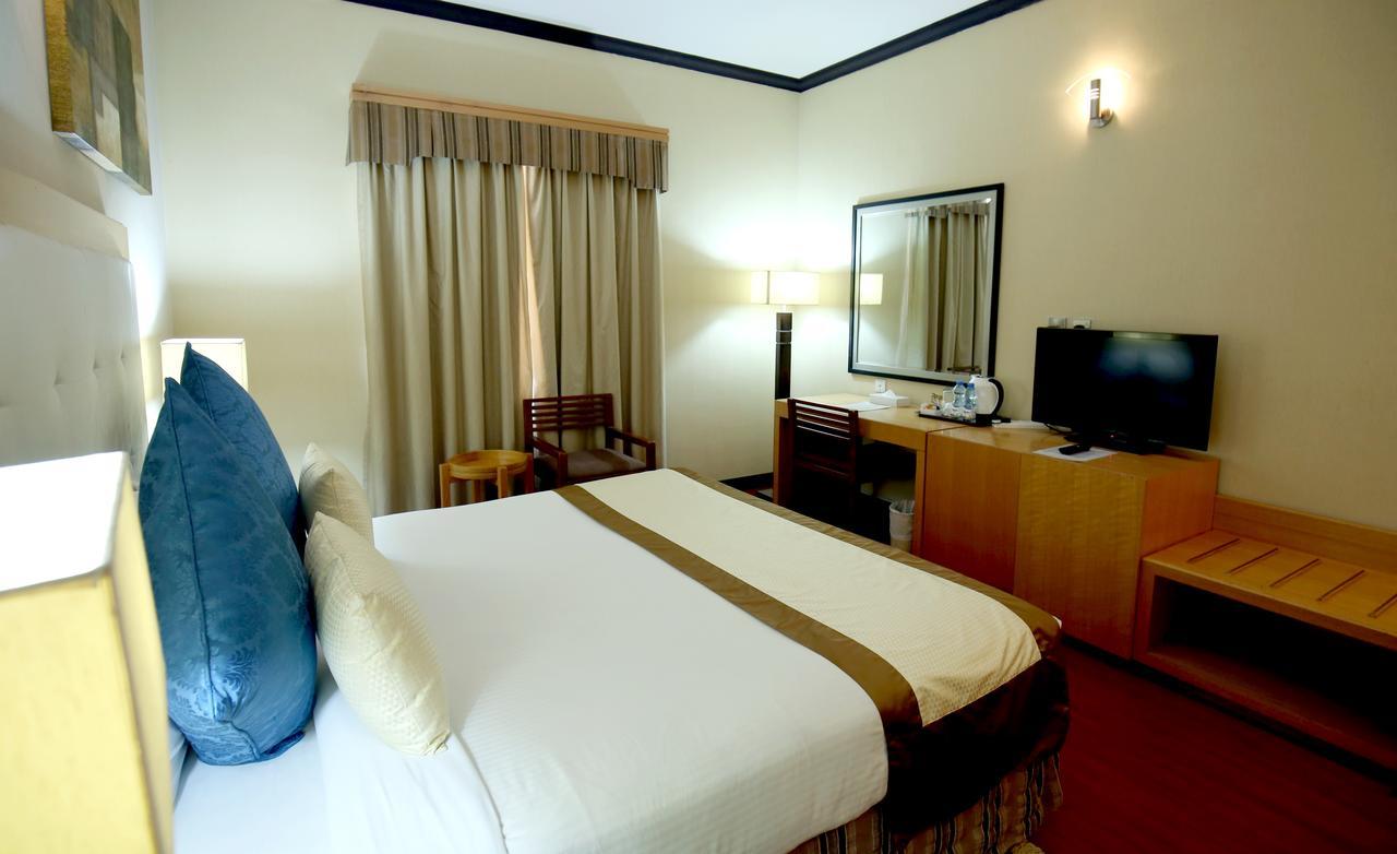 London Crown Hotel Dubai Eksteriør bilde