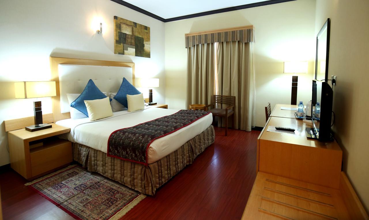 London Crown Hotel Dubai Eksteriør bilde