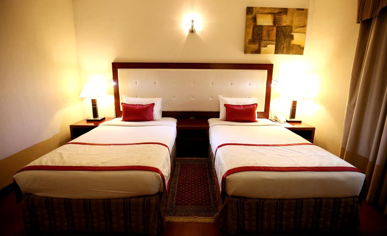 London Crown Hotel Dubai Eksteriør bilde